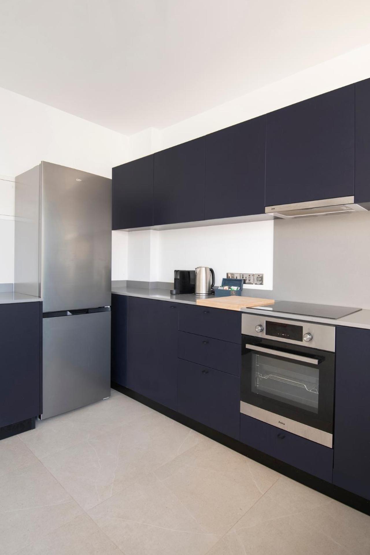 Amazing Two Bedroom Apartment Larnaca Exterior photo
